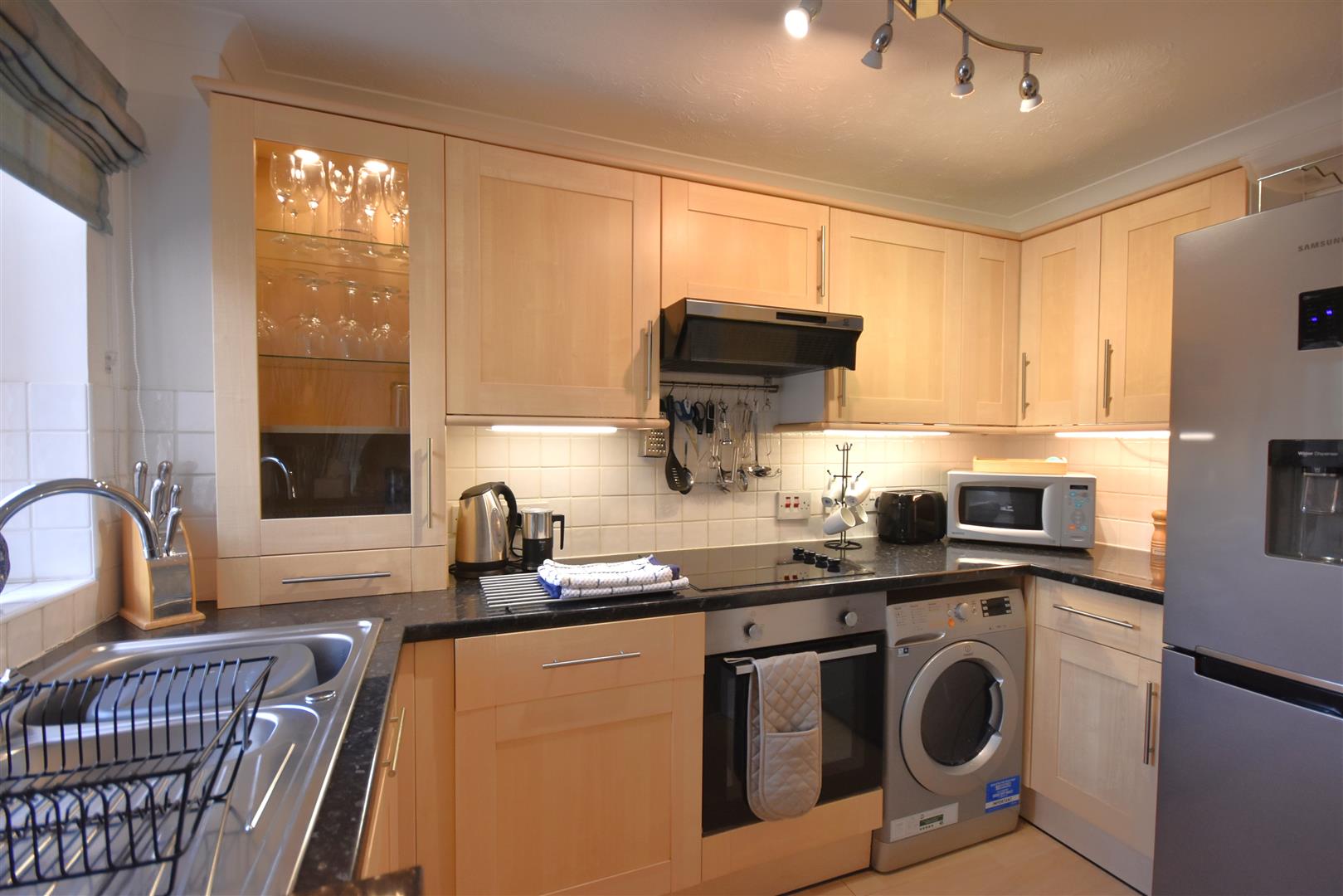 33, Alexandra Court, Penarth, Vale of Glamorgan, CF64 3LA